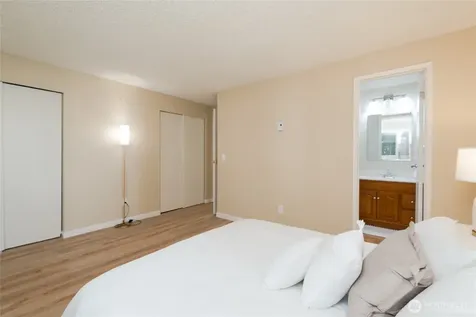 17302 NE 45th Street Redmond WA 98052