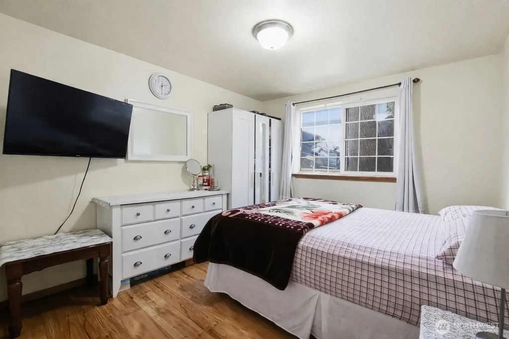 1009 112th Street SE Everett WA 98208