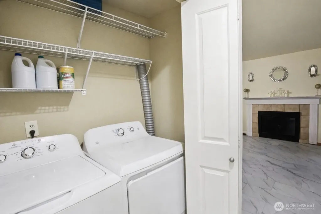 1009 112th Street SE Everett WA 98208
