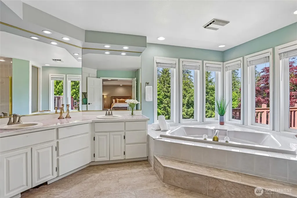 23200 SE 253rd Place Maple Valley WA 98038
