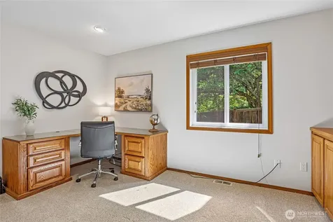 23200 SE 253rd Place Maple Valley WA 98038