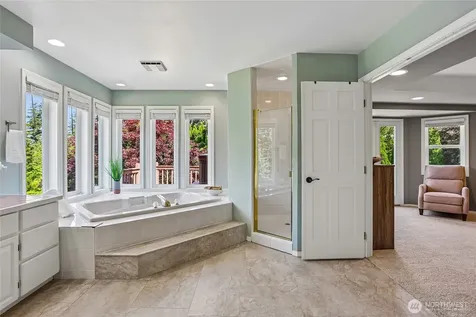 23200 SE 253rd Place Maple Valley WA 98038