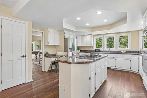 23200 SE 253rd Place Maple Valley WA 98038