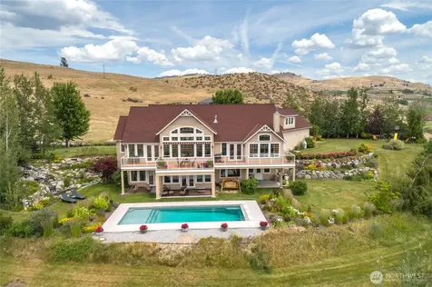 357 Lakayuse Road Manson WA 98831