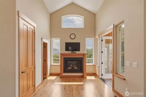 357 Lakayuse Road Manson WA 98831