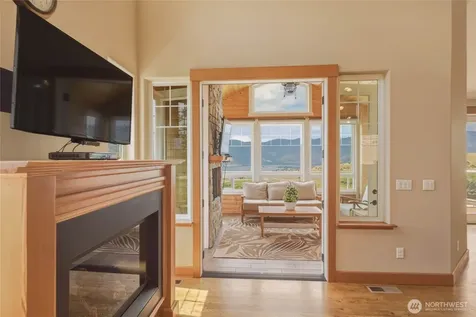 357 Lakayuse Road Manson WA 98831