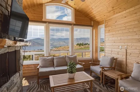 357 Lakayuse Road Manson WA 98831