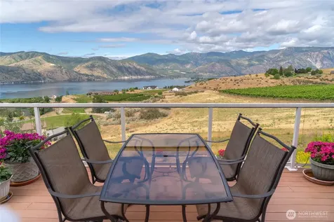 357 Lakayuse Road Manson WA 98831