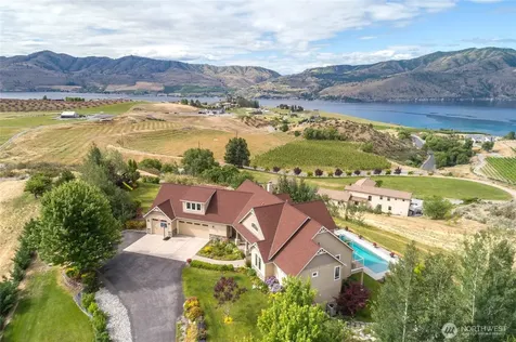 357 Lakayuse Road Manson WA 98831