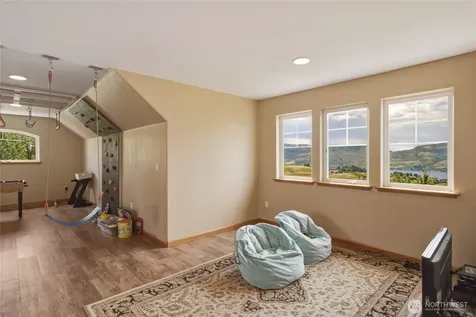 357 Lakayuse Road Manson WA 98831
