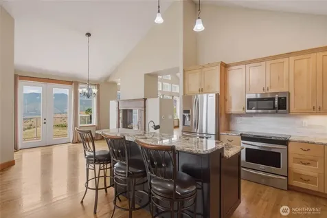 357 Lakayuse Road Manson WA 98831