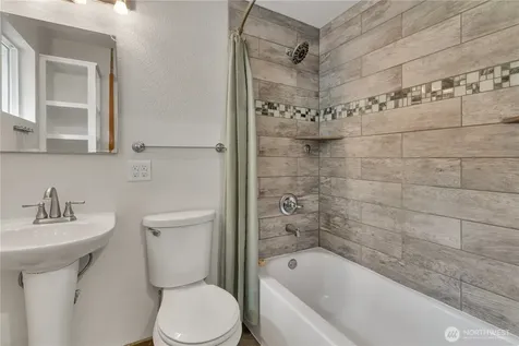 5514 Firwood Drive Lynnwood WA 98036
