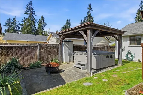 5514 Firwood Drive Lynnwood WA 98036