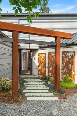 6814 SW Maury Park Road Vashon WA 98070