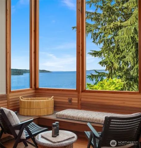 6814 SW Maury Park Road Vashon WA 98070