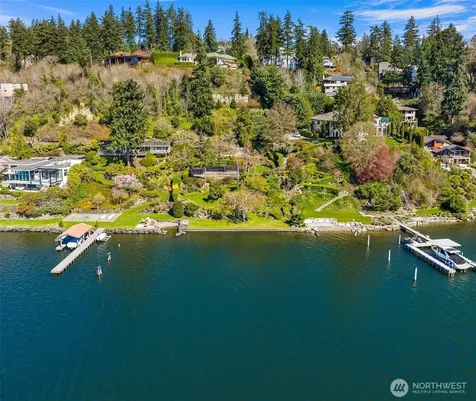 903 Shoreland Drive SE Bellevue WA 98004