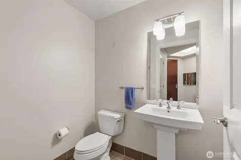 1920 4th Avenue Seattle WA 98101