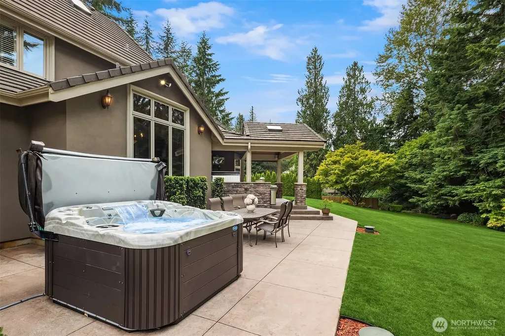 20450 NE 71st Street Redmond WA 98053