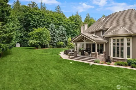 20450 NE 71st Street Redmond WA 98053
