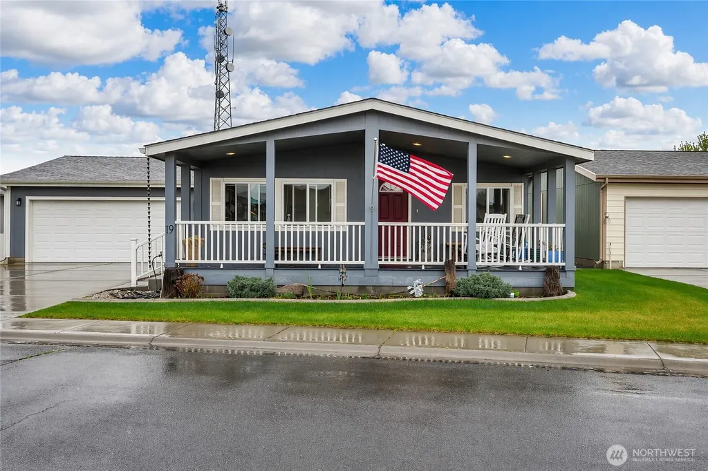 1701 E Burr Avenue Moses Lake WA 98837