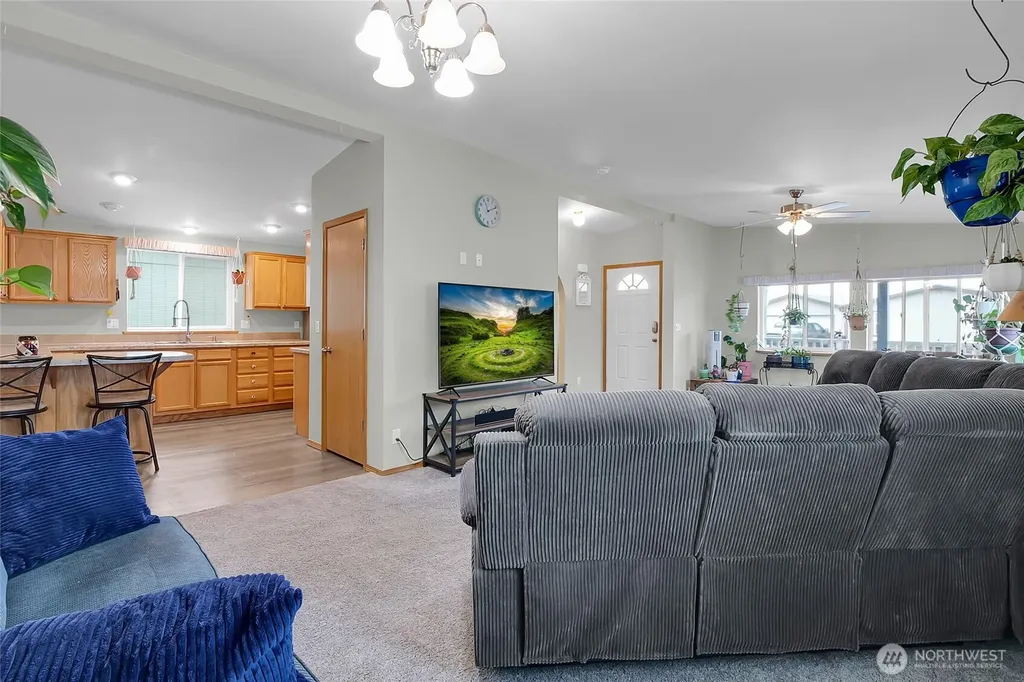 1701 E Burr Avenue Moses Lake WA 98837