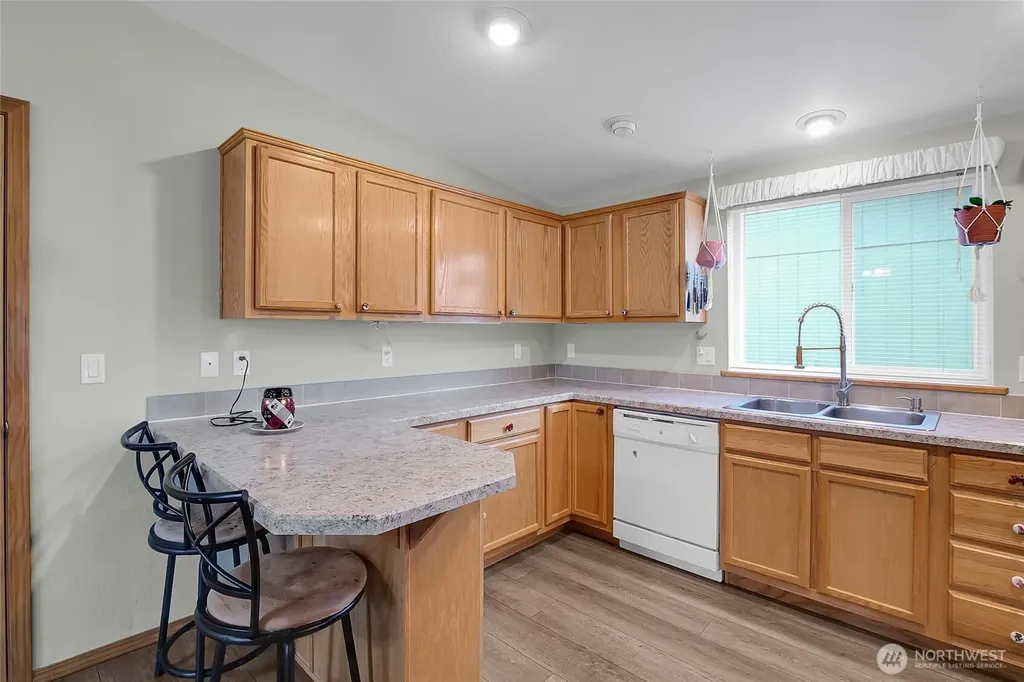 1701 E Burr Avenue Moses Lake WA 98837