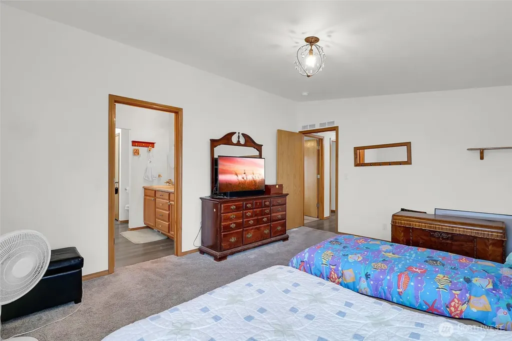 1701 E Burr Avenue Moses Lake WA 98837