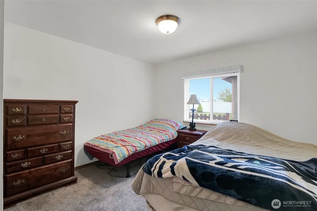 1701 E Burr Avenue Moses Lake WA 98837
