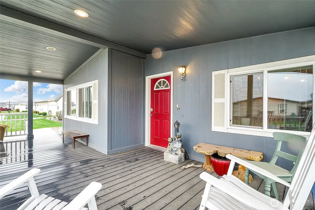 1701 E Burr Avenue Moses Lake WA 98837