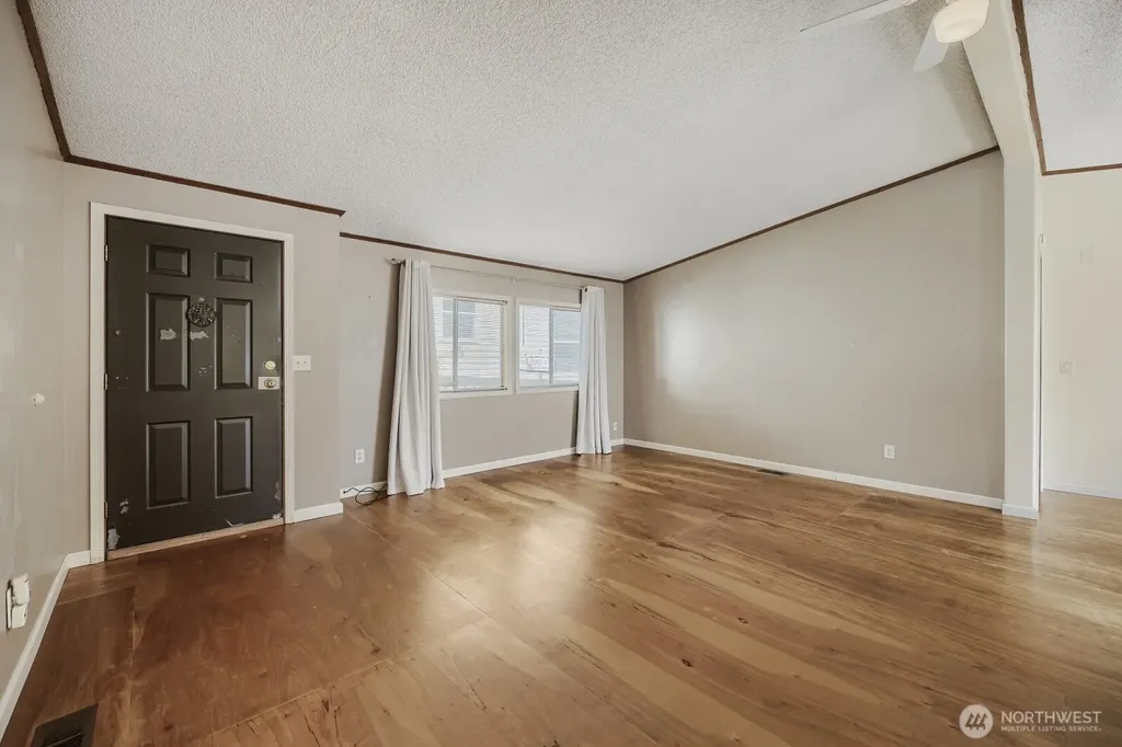 2611 S 288th Street Federal Way WA 98003