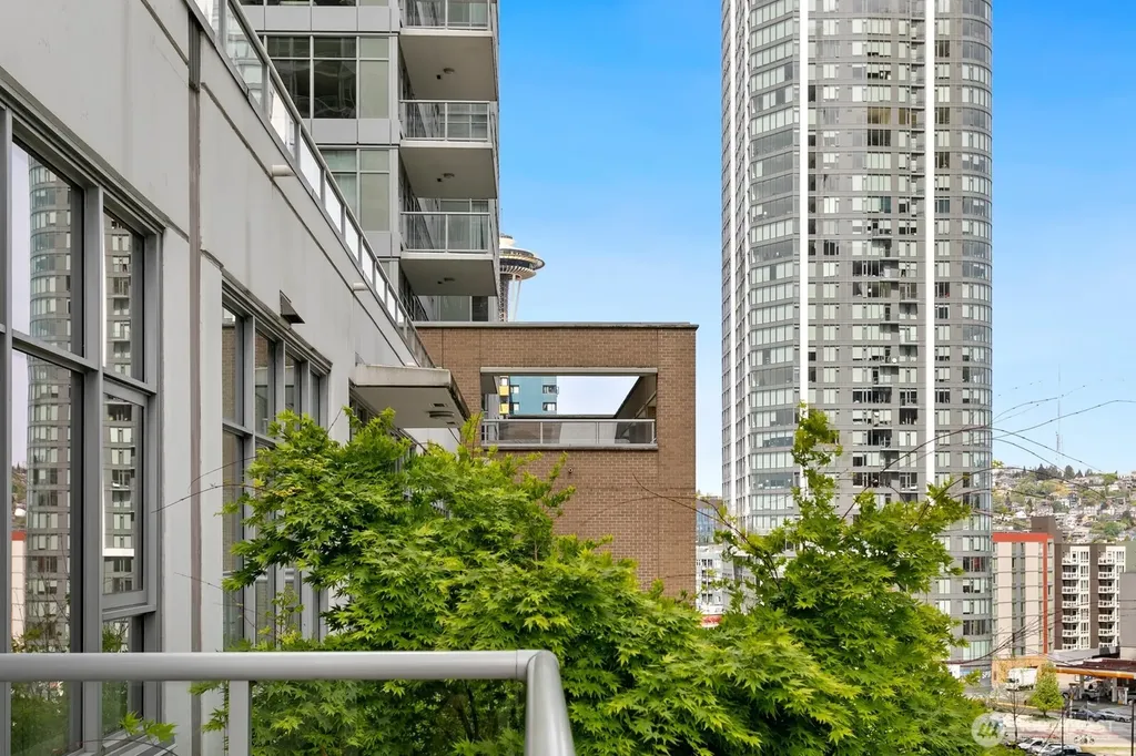 588 Bell Street Seattle WA 98121