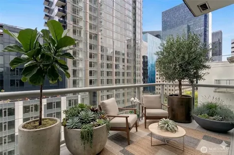 588 Bell Street Seattle WA 98121