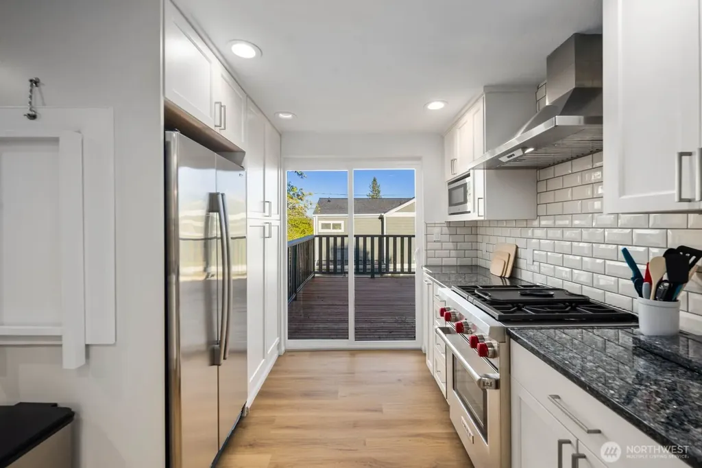 7132 34th Avenue SW Seattle WA 98126