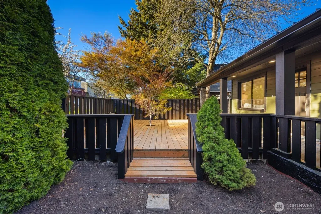 7132 34th Avenue SW Seattle WA 98126