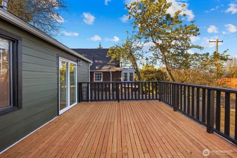 7132 34th Avenue SW Seattle WA 98126