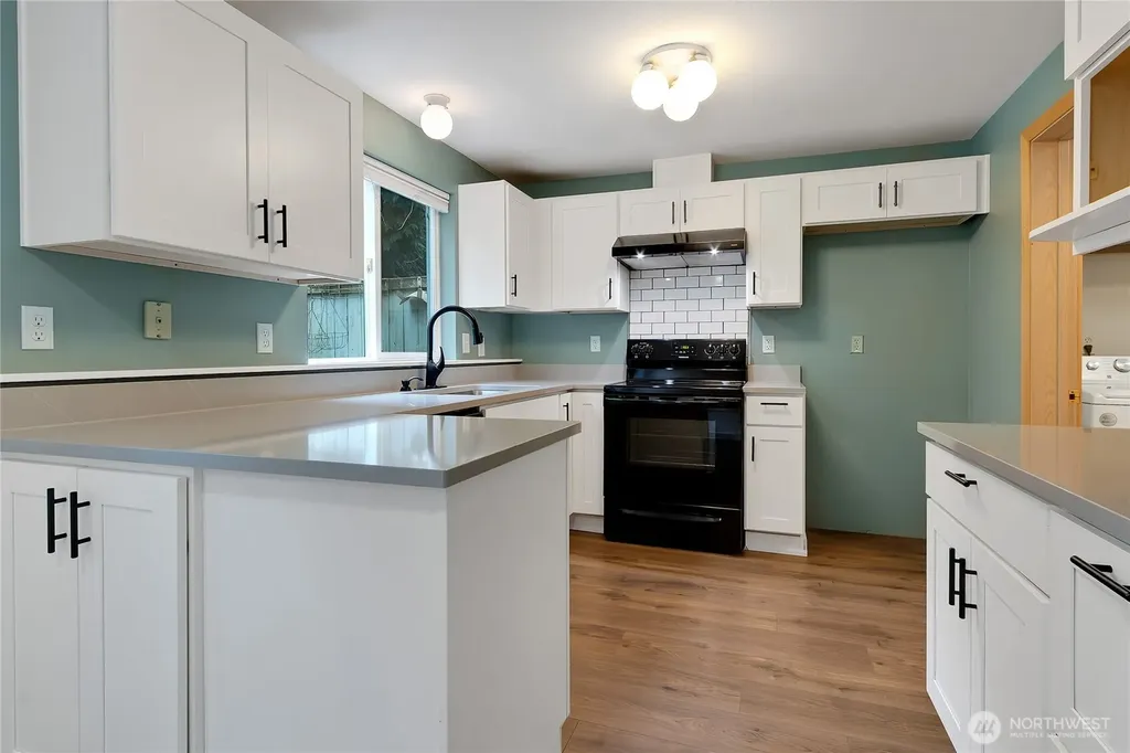 5721 99th Street Ct E Puyallup WA 98373