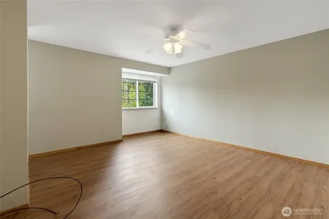 5721 99th Street Ct E Puyallup WA 98373