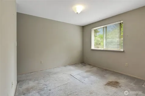 5721 99th Street Ct E Puyallup WA 98373