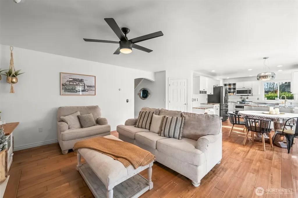 425 Sorensen Street Buckley WA 98321