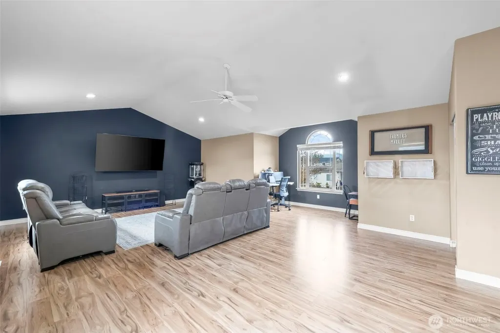 425 Sorensen Street Buckley WA 98321