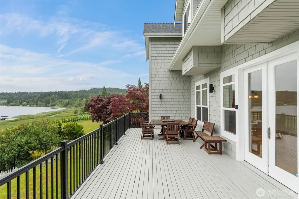 5663 S Lake Campbell Road Anacortes WA 98221