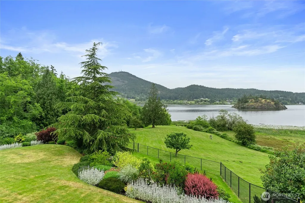 5663 S Lake Campbell Road Anacortes WA 98221