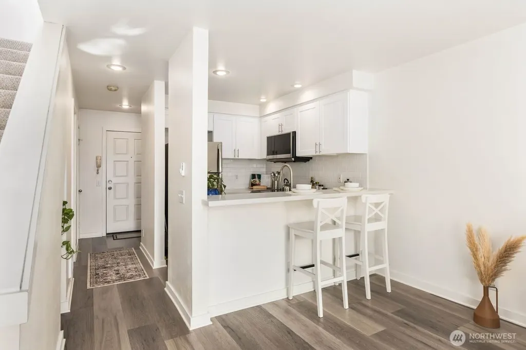 10237 SE 3rd Street Bellevue WA 98004