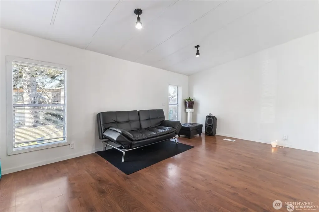 924 Lincoln Avenue E Tenino WA 98589
