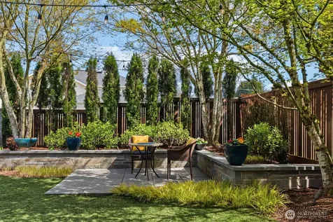 518 14th Avenue W Kirkland WA 98033