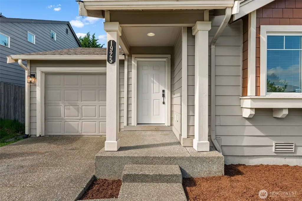 1925 199th Street E Spanaway WA 98387