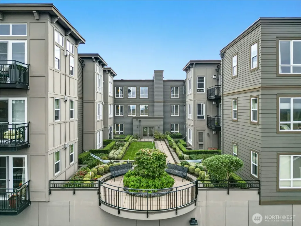 1880 25th Avenue NE Issaquah WA 98029