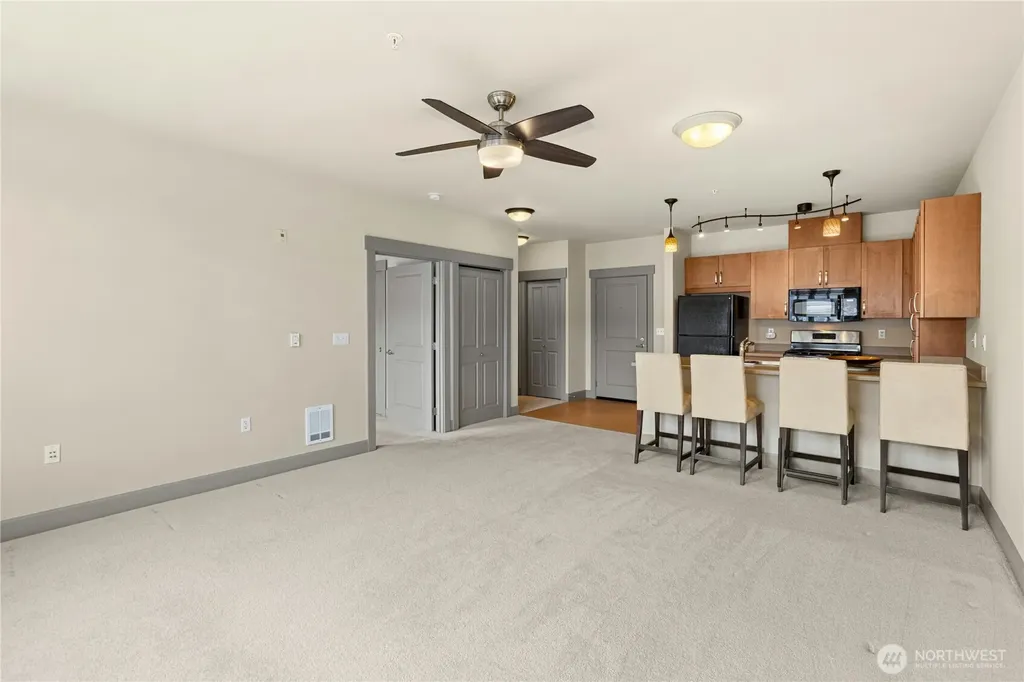 1880 25th Avenue NE Issaquah WA 98029