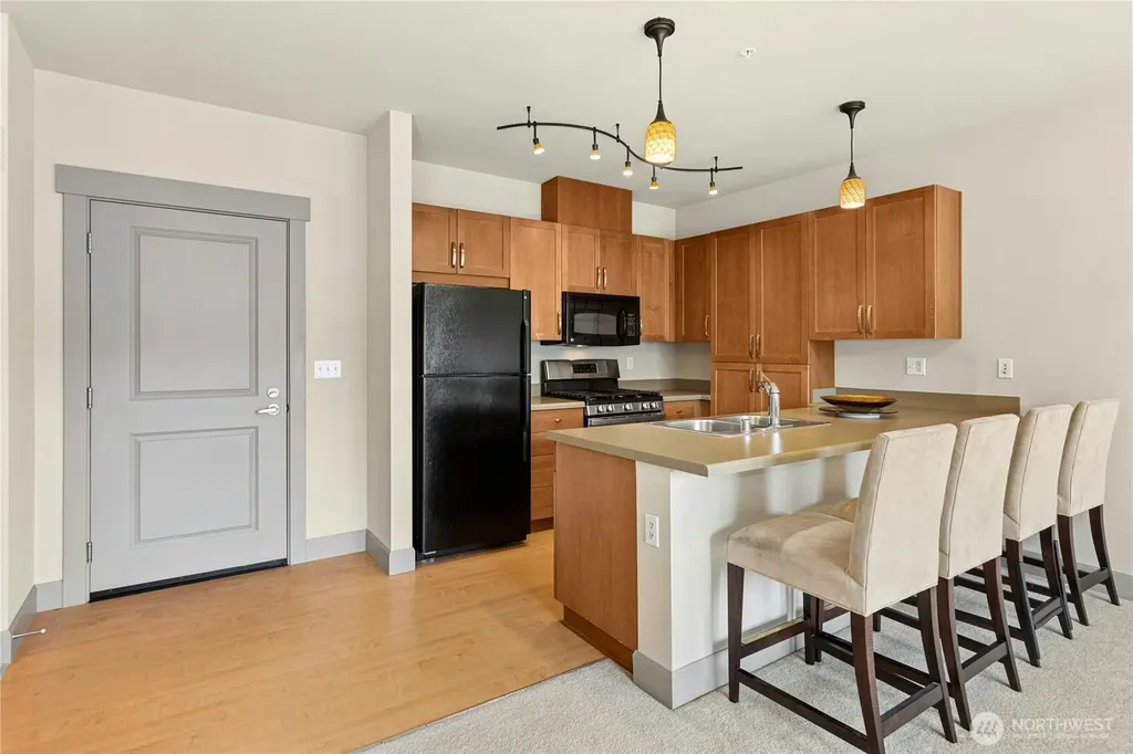 1880 25th Avenue NE Issaquah WA 98029