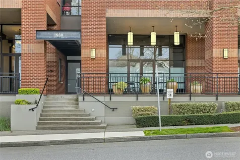 1880 25th Avenue NE Issaquah WA 98029